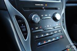 Contrôle du système de climatisation du Lincoln MKX 2016