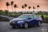 2015 Toyota Camry Hybrid pictures