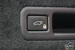 Locking and opening system of the car trunk