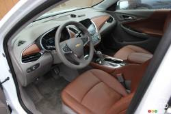 2016 Chevrolet Malibu cockpit