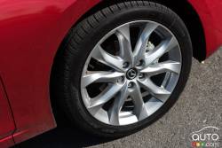 2015 Mazda 3 GT wheel