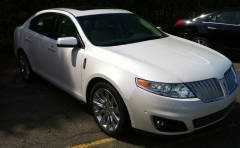 Dernier Lincoln MKS 2011, 14000$ de Rabais!