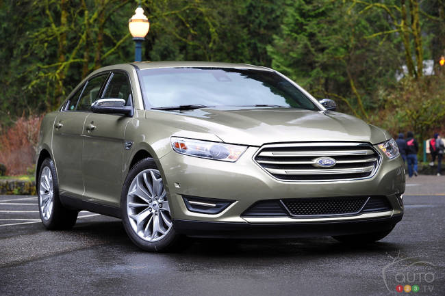 2013 Ford Taurus 2.0L EcoBoost front 3/4 view 2013 Ford Taurus 2.0L EcoBoost front 3/4 view