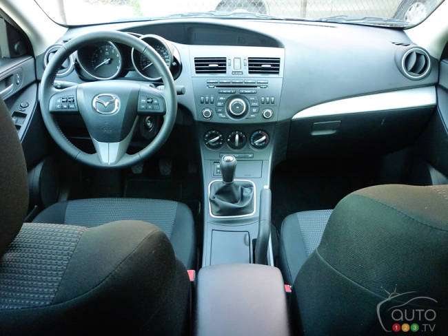 Mazda3 GS-SKY 2012 cabine