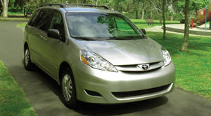 toyota sienna CE 8-passengers