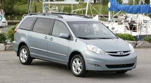 toyota sienna LE 7-passengers
