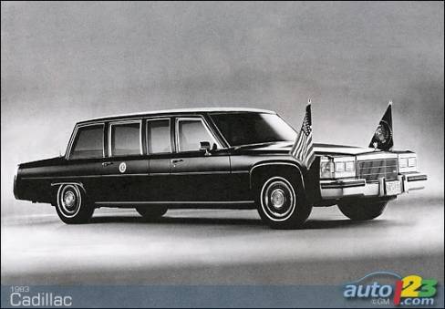 Cette limousine Cadillac 1983 carrossée par Hess & Eisenhardt Armoring, une division de O'Gara International, a servi au président Ronald Reagan (1981-1989). Le carrossier avait réalisé le blindage et des modifications à son châssis selon les demandes des services secrets. Une seconde voiture identique avait également été réalisée.