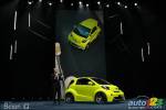 La Scion iQ salue la foule � New York