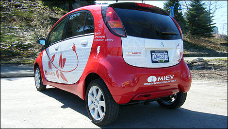 Mitsubishi I Miev First Impressions Editor S Review Car Reviews Auto123