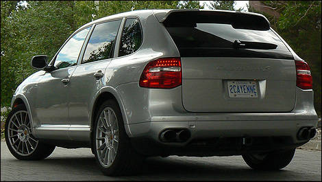 09 Porsche Cayenne Turbo S Review Editor S Review Car Reviews Auto123