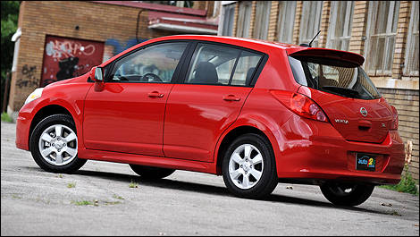 2009 Nissan Versa Hatchback 1 8 Sl Review Editor S Review