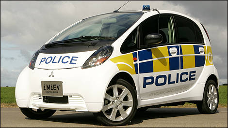 Mitsubishi all-electric i MiEV Police car | Car News | Auto123