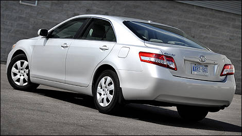 Toyota Camry LE 25AT 2010