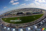 NASCAR: Tony Stewart wins; Danica Patrick DNF (+photos)