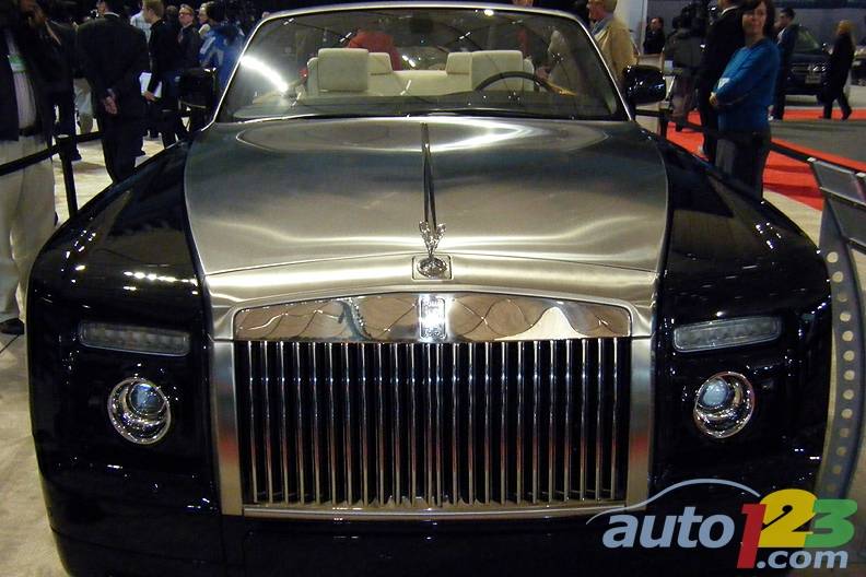 2010 Rolls Royce Drop Head Coupe (Photo: Rob Rothwell/Auto123.com)