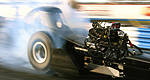 Nostalgia drag racing as seen with high-speed camera (Video)