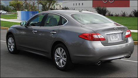 2011 infiniti m37x