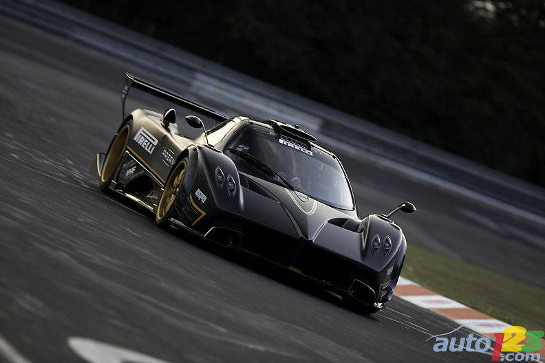 mammal ubemandede nægte The Pagani Zonda R sets a record at Nürburgring with Pirelli P Zero Slick  tires | Car News | Auto123