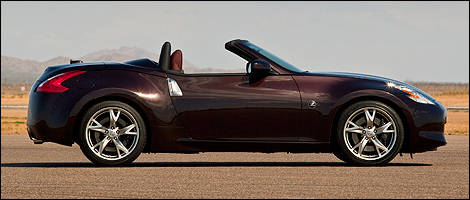 10 Nissan 370z Roadster Review Editor S Review Car News Auto123