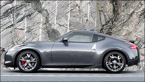 nissan 370z 40th anniversary edition