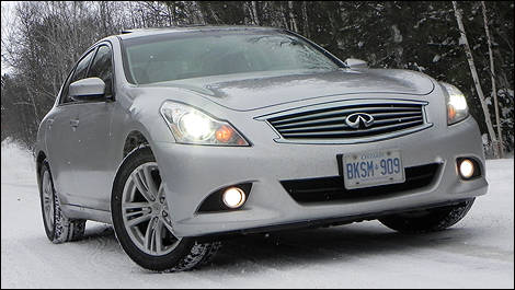 2011 Infiniti G25x Review (video) Editor's Review | Car Reviews | Auto123