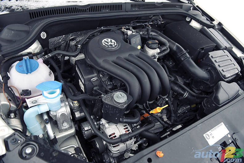 Фольксваген 3 литра дизель. Фольксваген Джетта двигатель 2.0. Volkswagen Jetta 4 2.0 двигатель. 1.6 Двигатель Фольксваген Джетта 2013. Motor VW Jetta 2.5 2006.