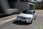 Voici la Mercedes-Benz E 63 AMG 2012 son nouveau V8 biturbo Voici la Mercedes-Benz E 63 AMG 2012 son nouveau V8 biturbo