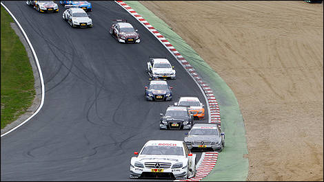 Start of 2010 DTM race at Brands Hatch.