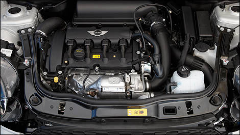 2012 MINI Cooper Coupe engine