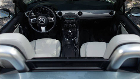 Mazda MX-5 Version Spéciale 2011 intérieur