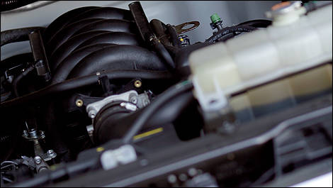 Nissan NV2500 HD V8 SV 2012 moteur