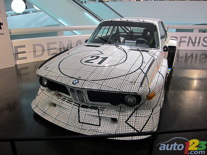 BMW 3.0 CSL : La 3.0 CSL de Frank Stella sous un autre angle. (Photo: Lesley Wimbush/Auto123.com)