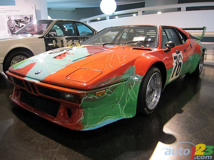 BMW M1 : Peut-être la plus célèbre de toutes les Art Cars, cette M1 est l'oeuvre de la légende du Pop Art Andy Warhol. (Photo: Lesley Wimbush/Auto123.com)