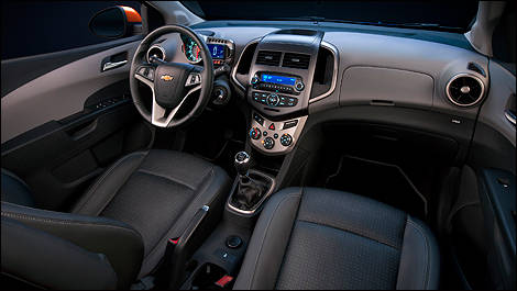 Chevrolet Sonic 2012 intérieur