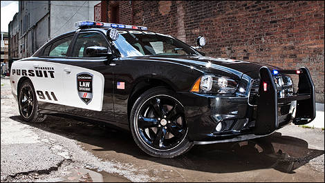 2012 Dodge Charger Pursuit dominates police cruiser scene | Car News |  Auto123