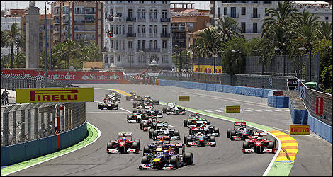 Départ du grand prix de Valencia 2011. (Photo: Pirelli)