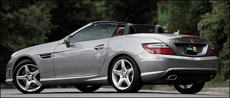 Mercedes-Benz SLK 350 2012 vue 3/4 arri&egrave;re