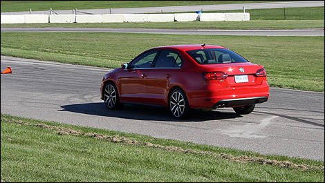 Volkswagen Jetta GLI 2012 vue 3/4 arrière