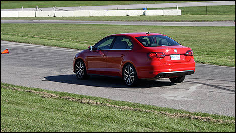 2012 Volkswagen Jetta GLI rear 3/4 view