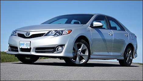 Toyata Camry 2012 vue 3/4 avant