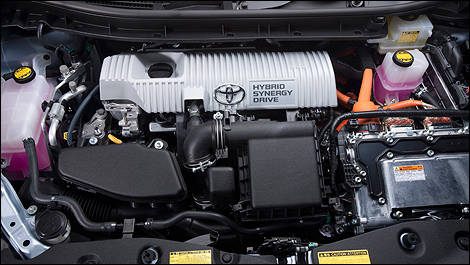 Toyota Prius v 2012 moteur