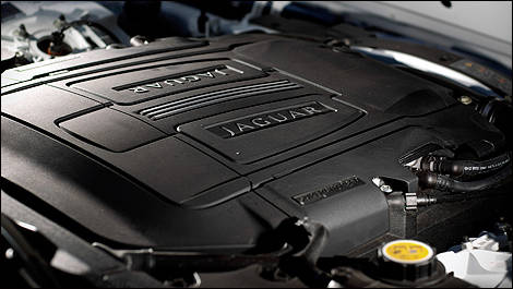 2011 Jaguar XKR engine