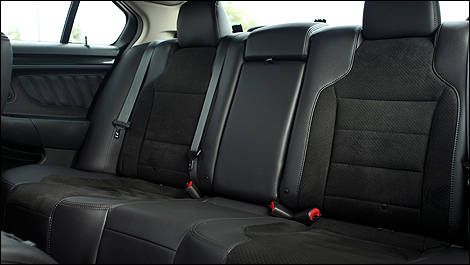 Ford Taurus SHO 2011 int&eacute;rieur