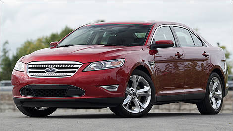 2011 Ford Taurus SHO front 3/4 view