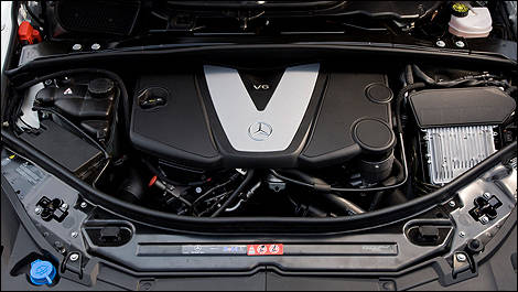 2011 Mercedes-Benz R 350 BlueTEC 4MATIC engine