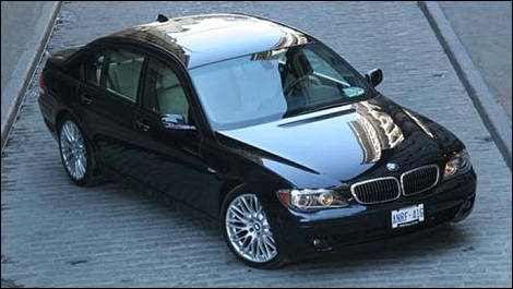 BMW S&eacute;rie 7 2006  vue 3/4 avant