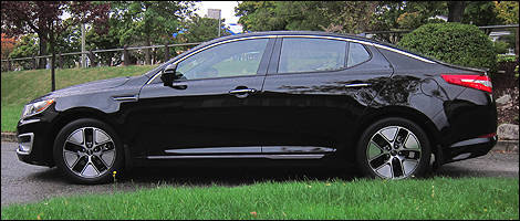 Kia Optima Hybride 2011 vue côté gauche