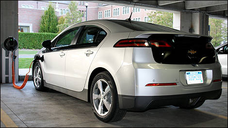Chevrolet Volt vue 3/4 arrière