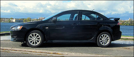 2011 Mitsubishi Lancer SE left side view