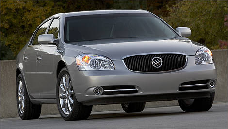 2007 Buick Lucerne 3/4 front view
